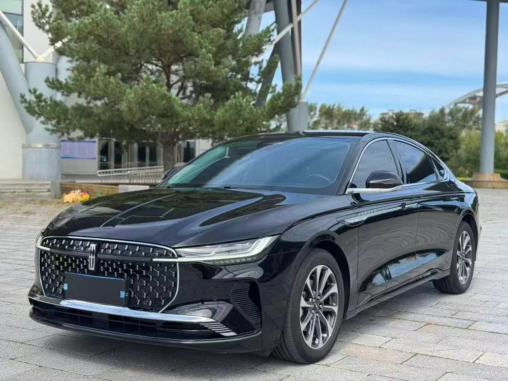 Lincoln Z, 2024