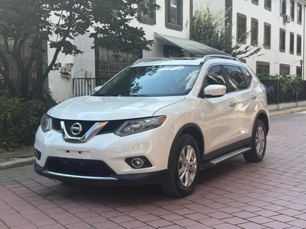 Nissan X-Trail 2.5L CVT Leading MAX Edition 4WD, 2015 — фото 1