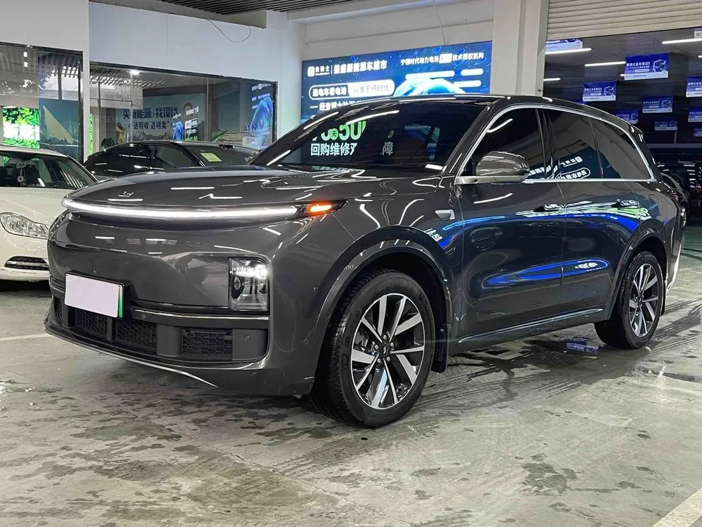 Li Auto L8, 2023