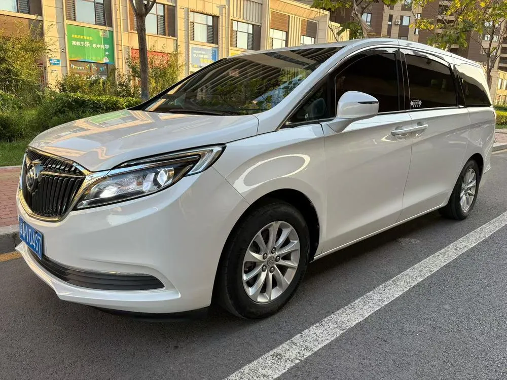Buick GL8, 2017
