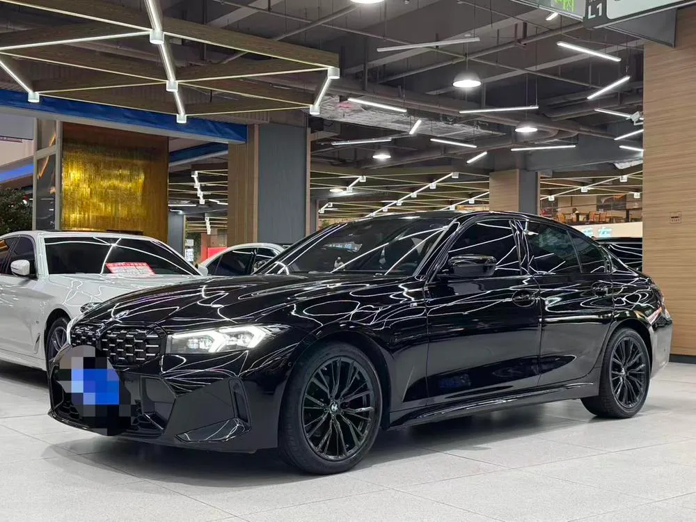 BMW 3-Series, 2023
