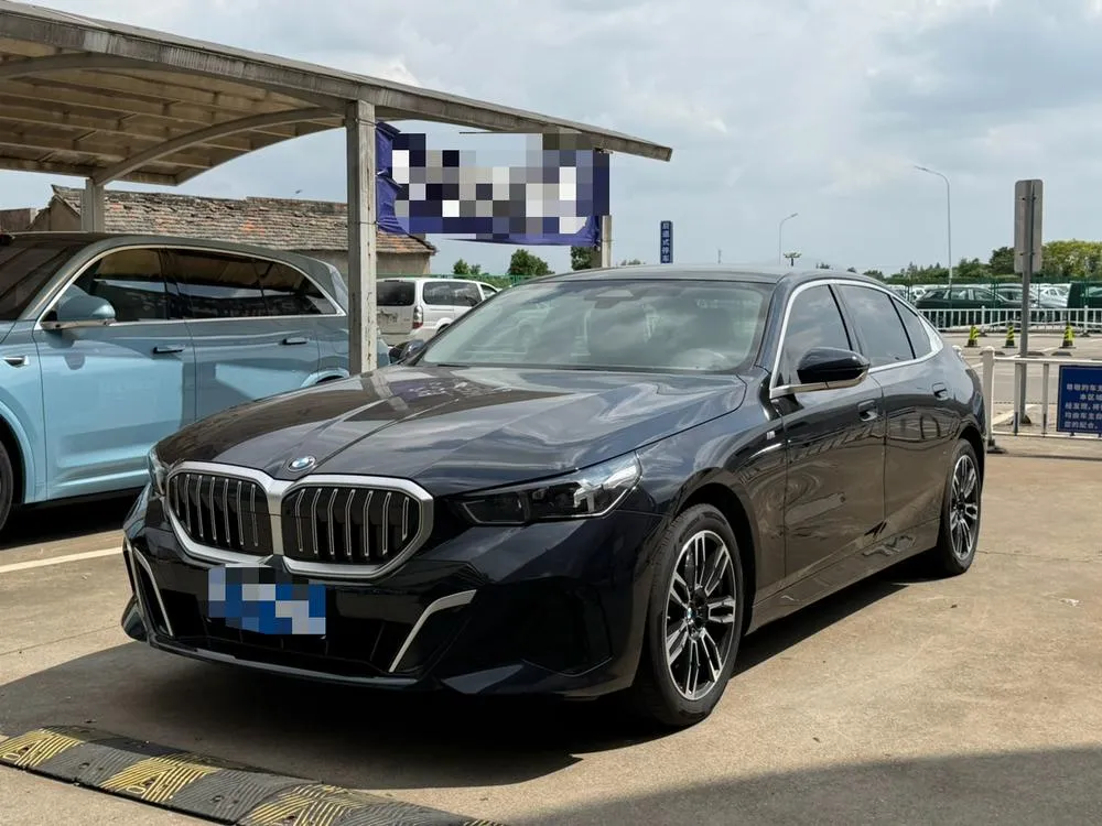 BMW 5-Series 530Li Prestige Version M Sport, 2024 — фото 1