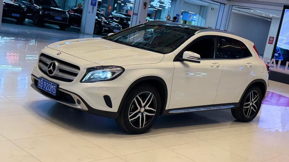 Mercedes-Benz GLA, 2016