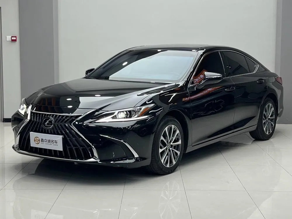 Lexus ES, 2024