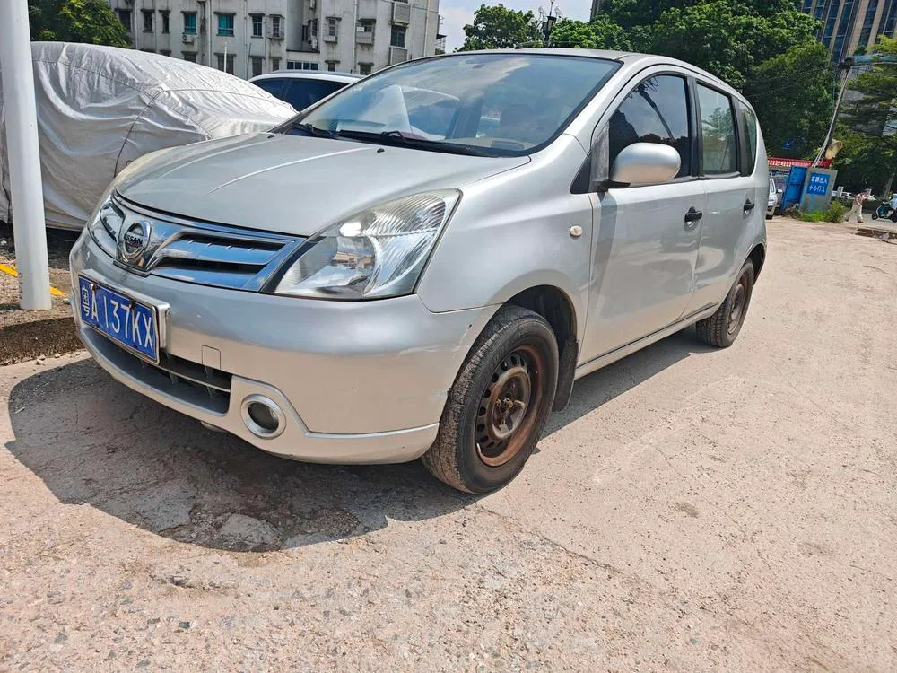 Nissan Livina, 2010