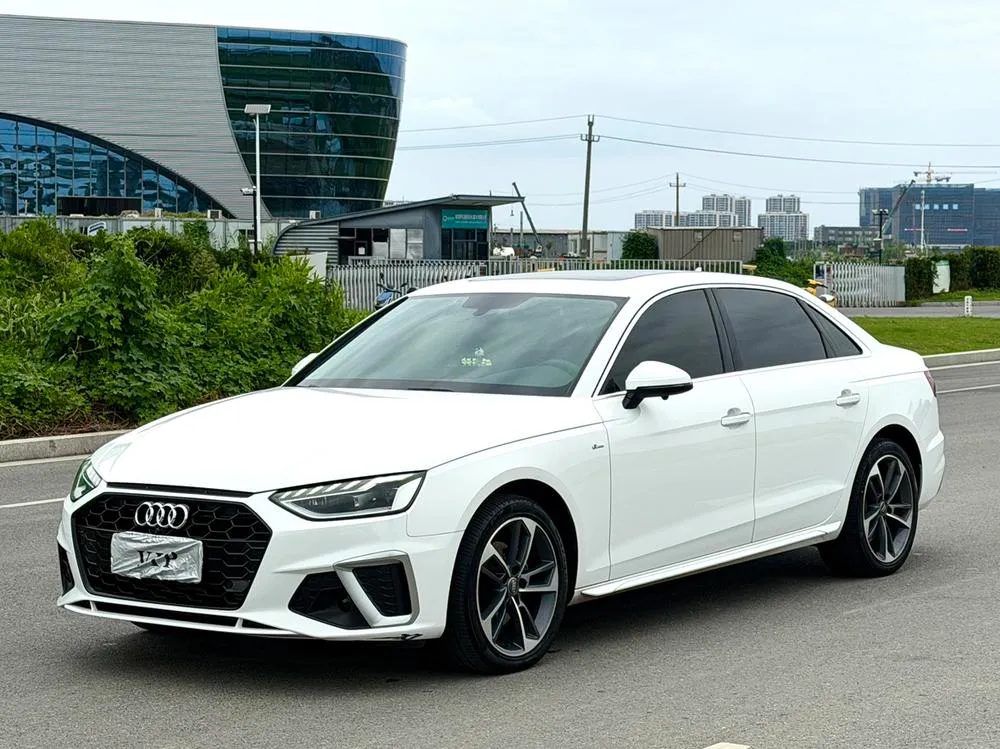 Audi A4L, 2020