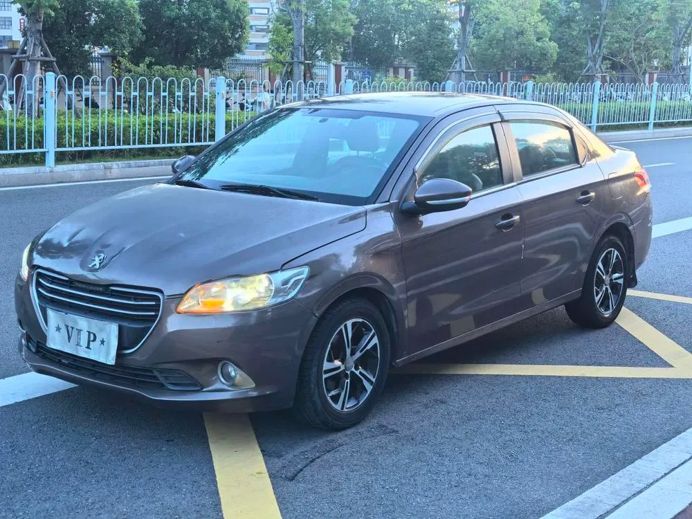 Peugeot 301 1.6L Auto Comfort Edition, 2014 — фото 1