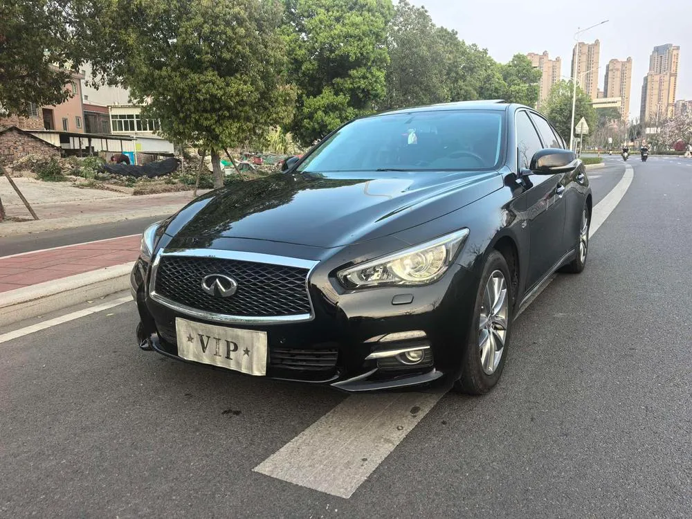 Infiniti Q50L 2.0T Comfort Edition, 2016 — фото 1