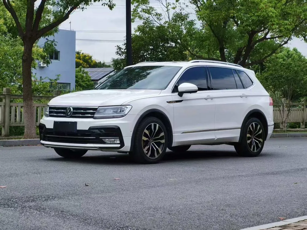 Volkswagen Tiguan L, 2021