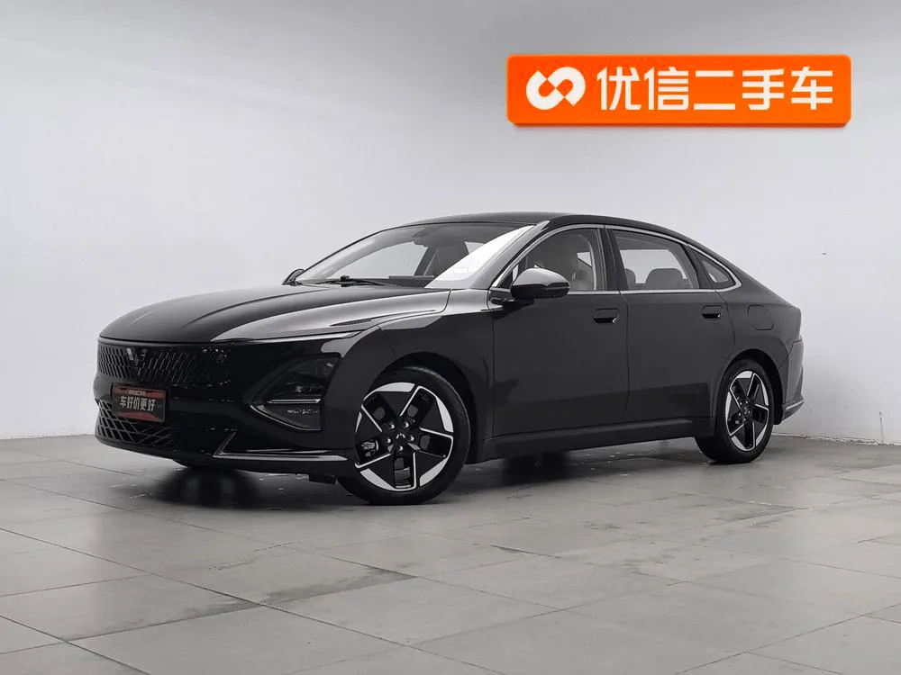 Wuling Starlight PHEV, 2023