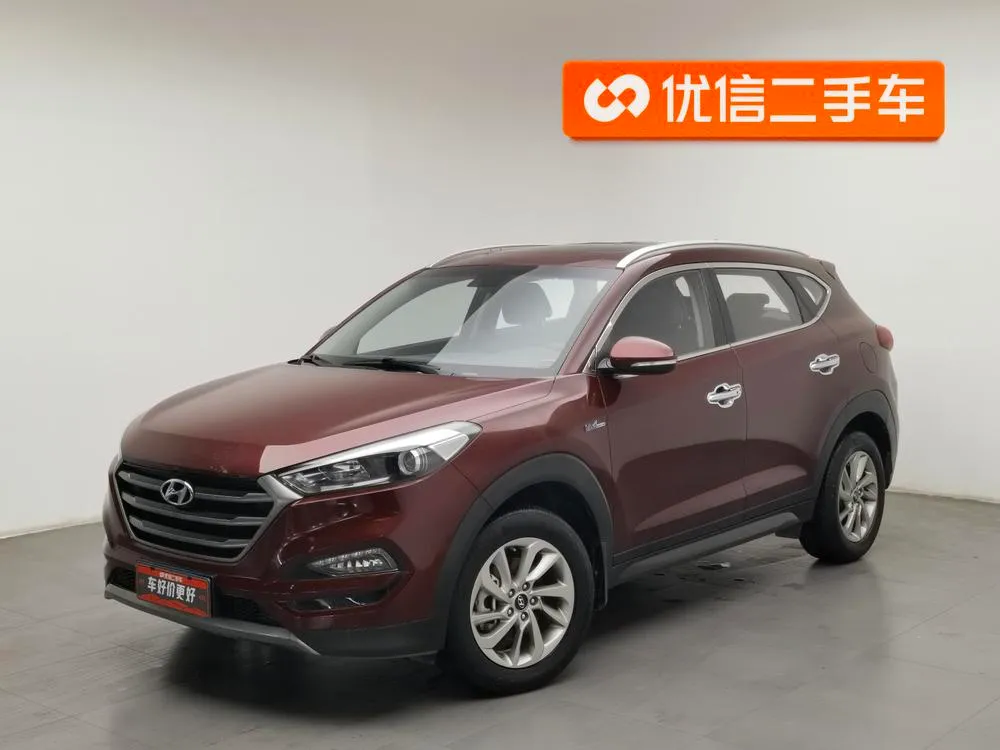 Hyundai Tucson 2.0L Auto 2WD Smart Version, 2015 — фото 1