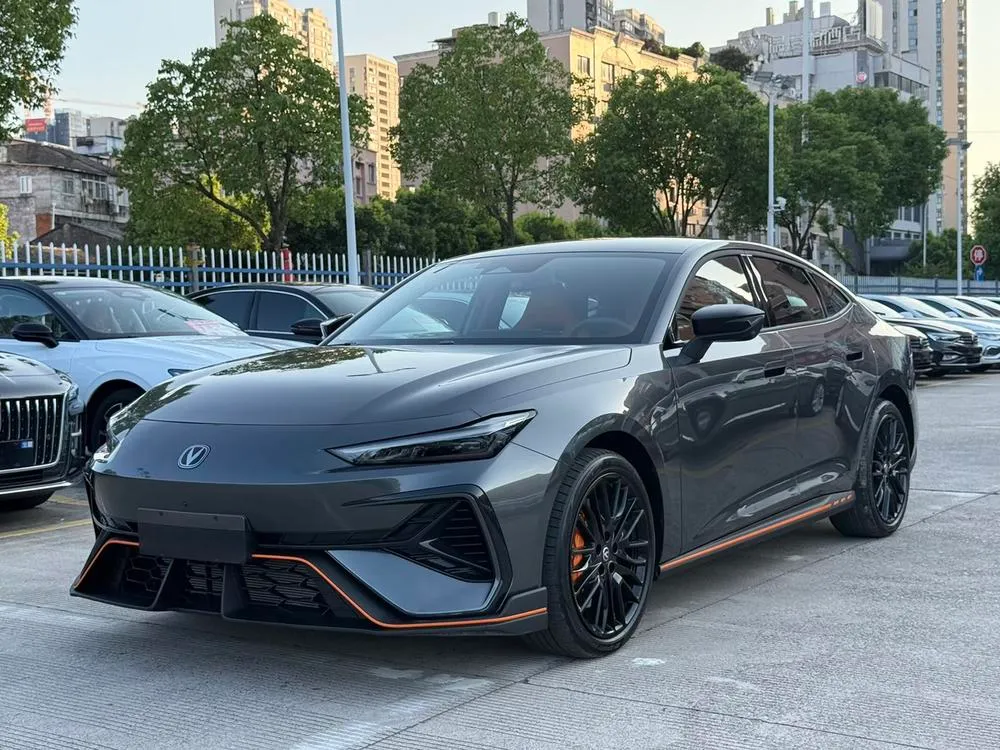 Changan UNI-V, 2025