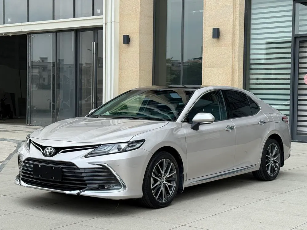Toyota Camry, 2023