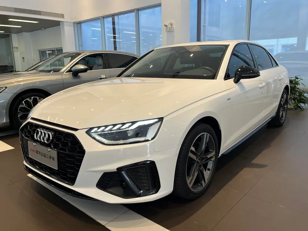Audi A4L, 2022