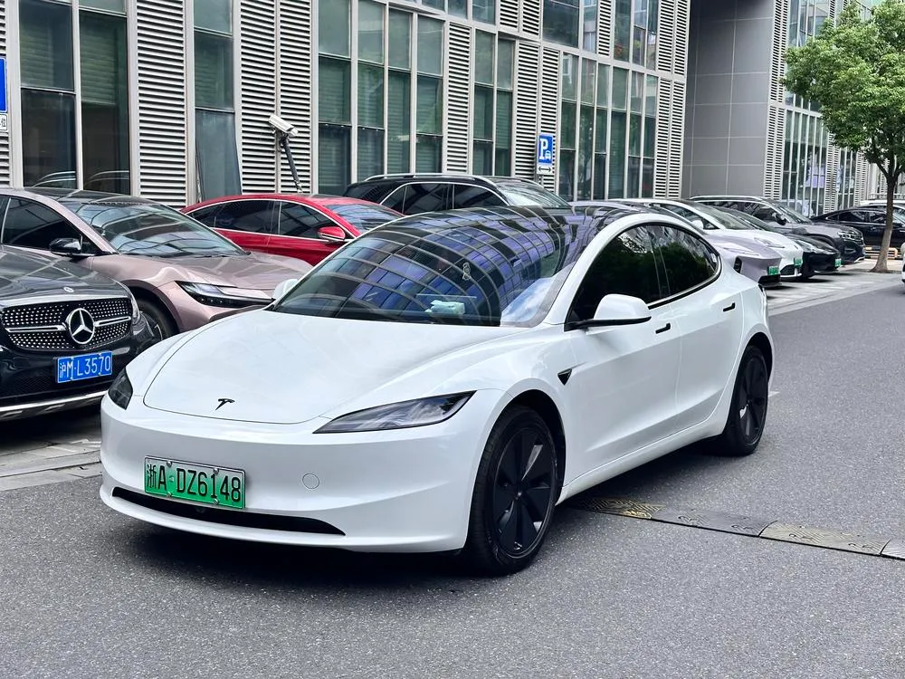 Tesla Model 3 Facelift Edition, 2025 — фото 1