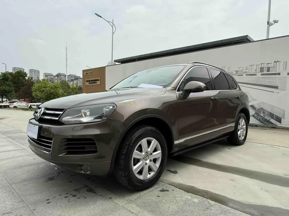 Volkswagen Touareg, 2014