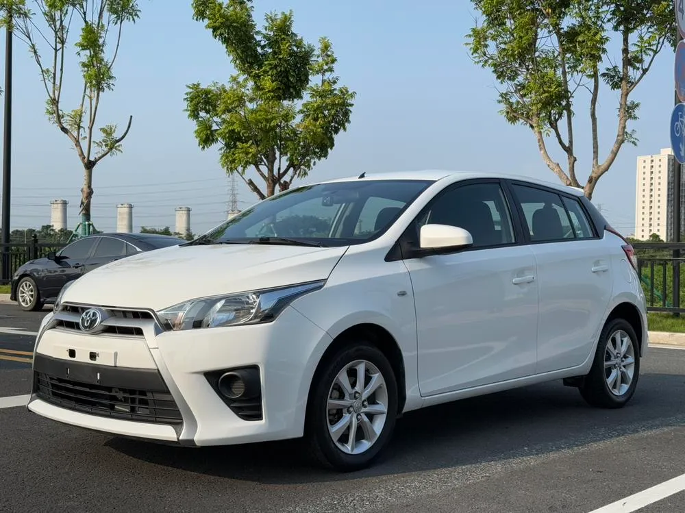Toyota Yaris L, 2015