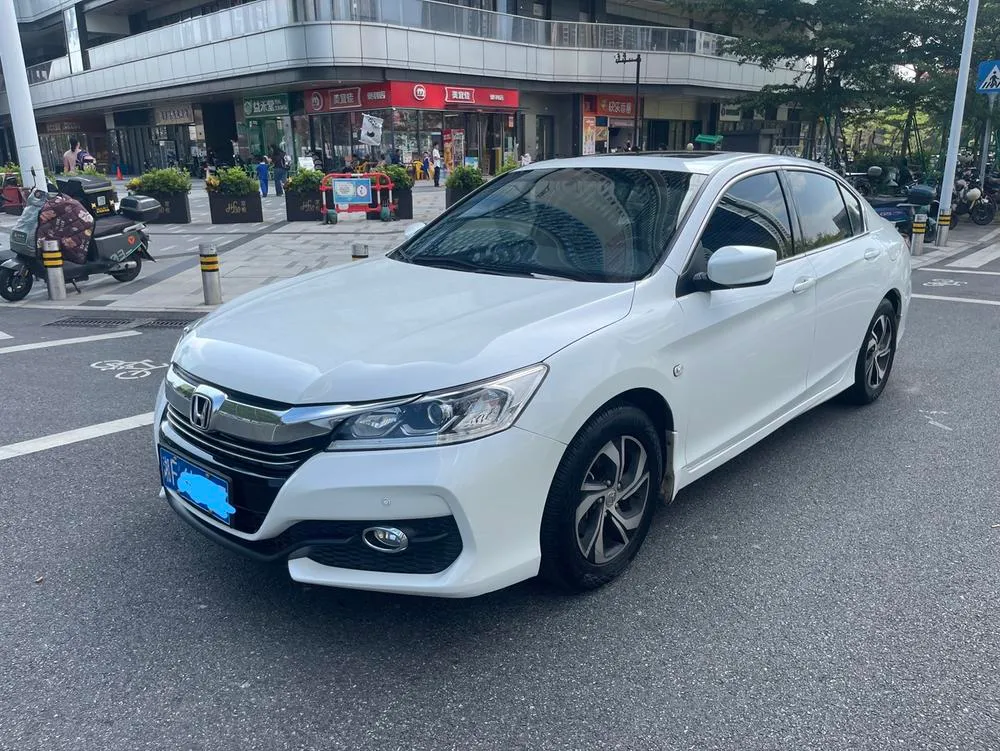 Honda Accord, 2016