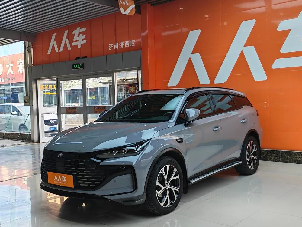 BYD Tang DM, 2025