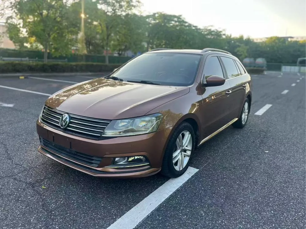Volkswagen Gran Lavida 180TSI DSG Comfort Edition, 2017 — фото 1
