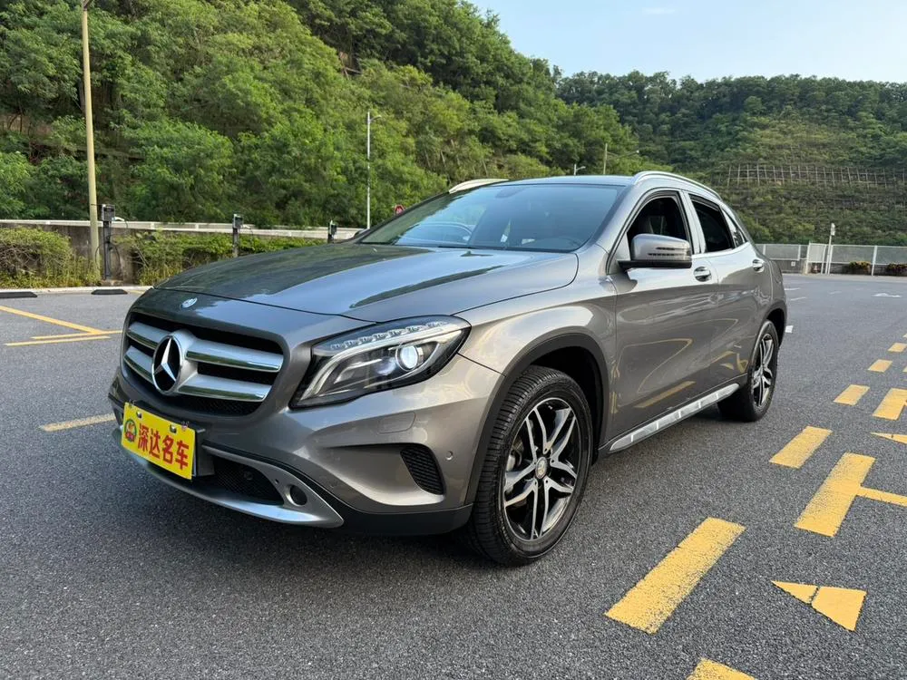 Mercedes-Benz GLA, 2015