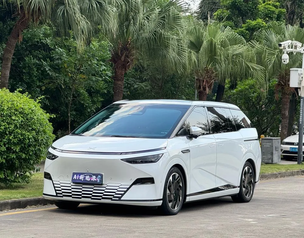 XPeng X9, 2024
