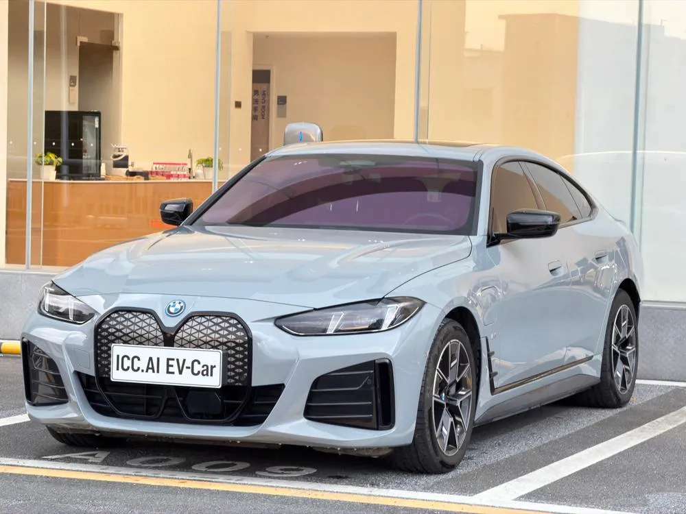 BMW i4, 2025