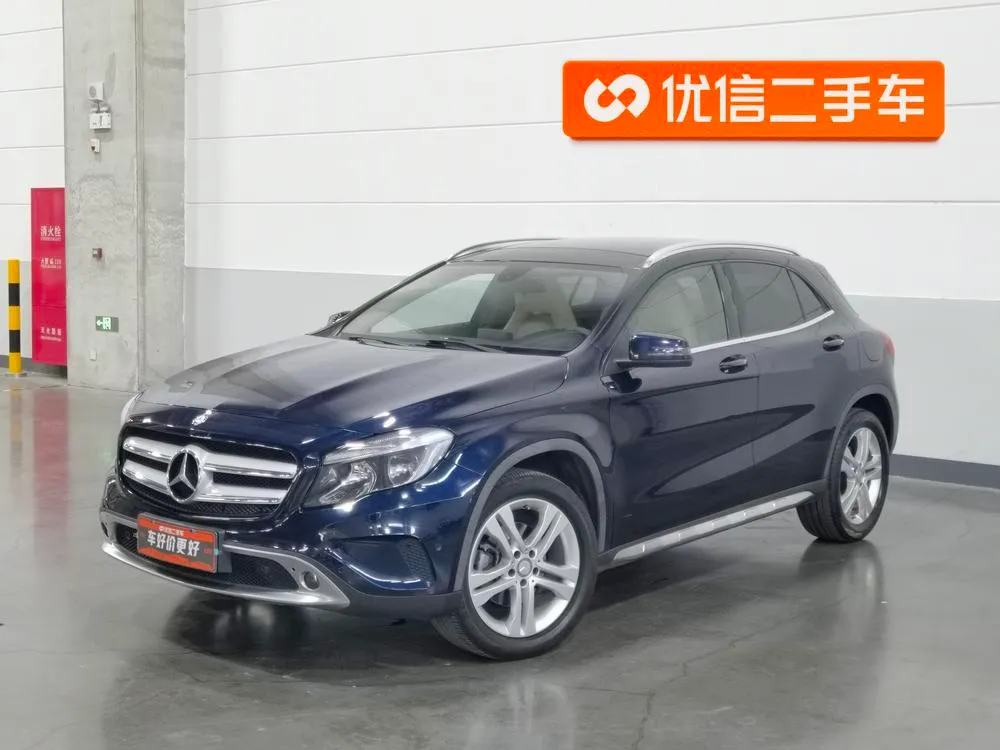Mercedes-Benz GLA, 2015