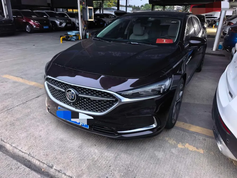 Buick LaCrosse, 2022
