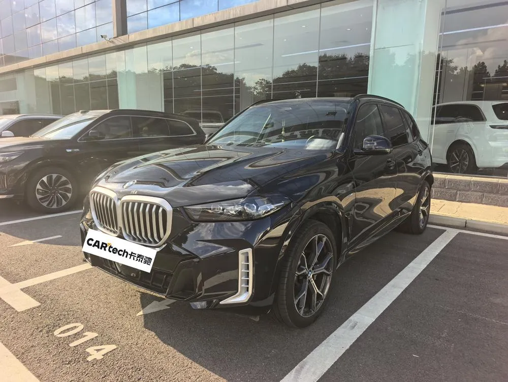 BMW X5 xDrive30Li Prestige Version M Sport, 2023 — фото 1