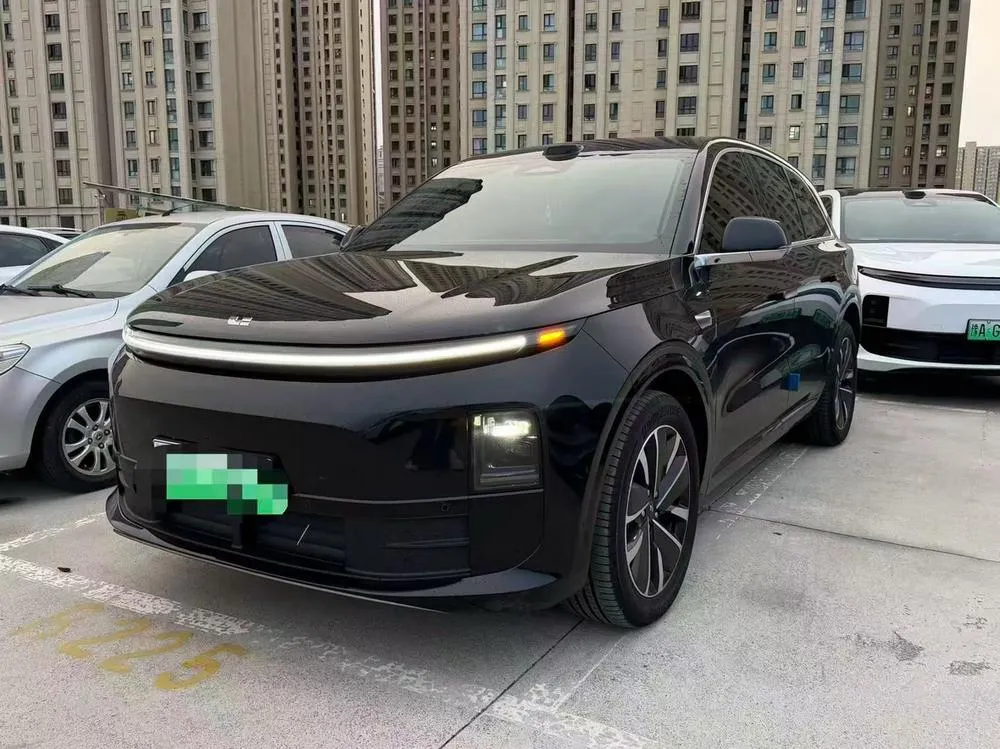 Li Auto L6, 2025