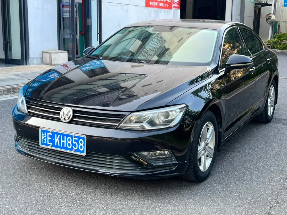 Volkswagen Lamando 230TSI DSG Style Edition, 2015 — фото 1