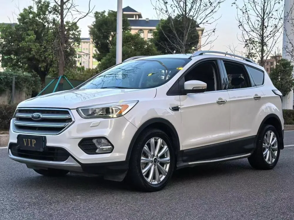 Ford Kuga EcoBoost 245 4WD Version, 2018 — фото 1