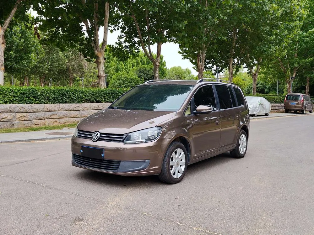 Volkswagen Touran, 2013