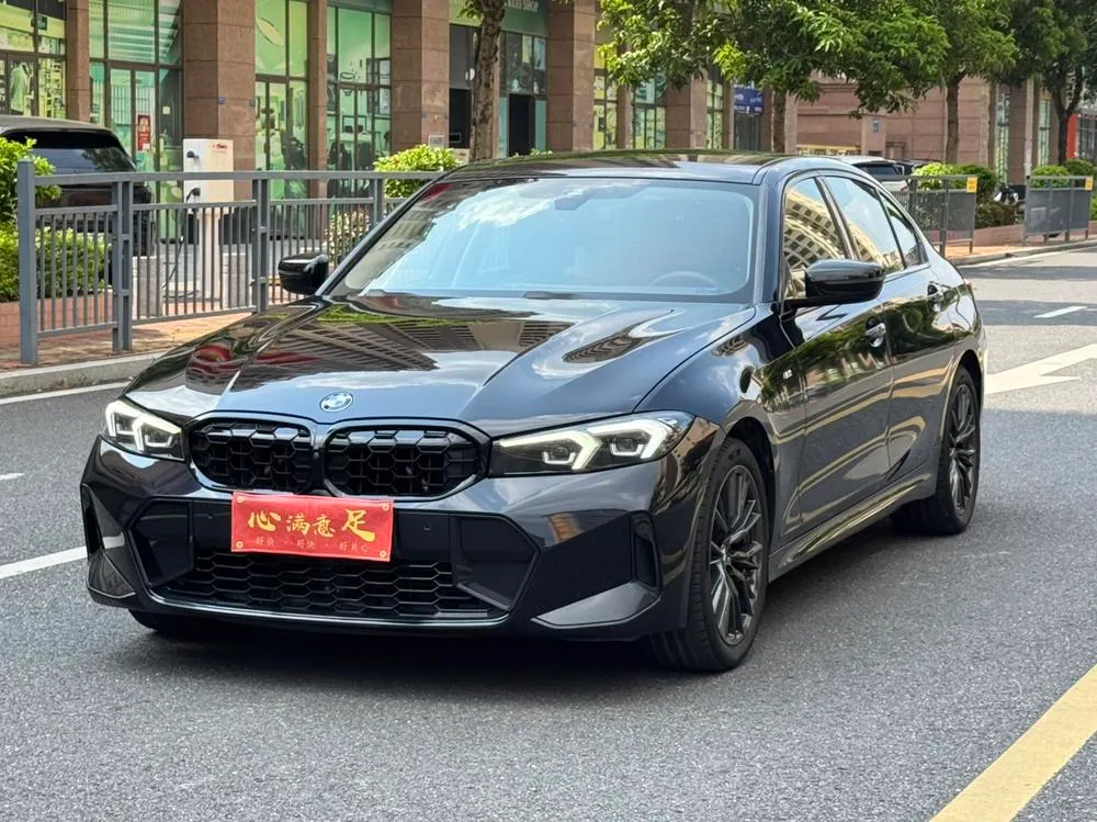 BMW 3-Series, 2023
