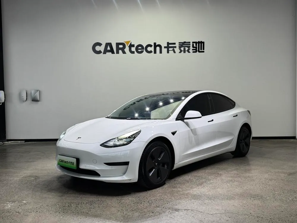 Tesla Model 3, 2022