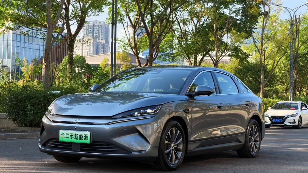 BYD Qin L EV, 2025