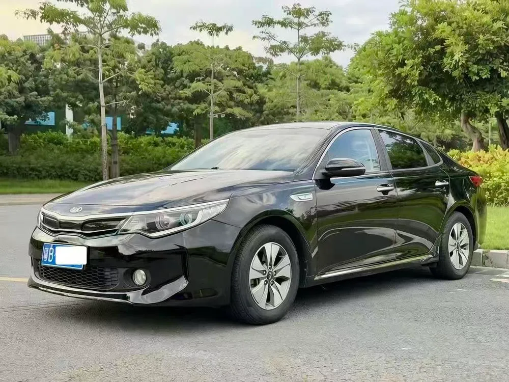 Kia K5, 2016
