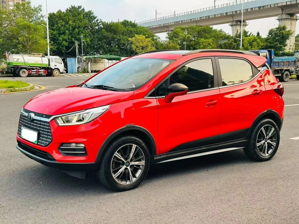 BYD Yuan EV EV360 Smart Connected Cool Version, 2018 — фото 1
