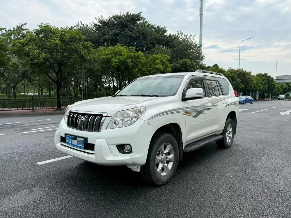 Toyota Prado (Import), 2010