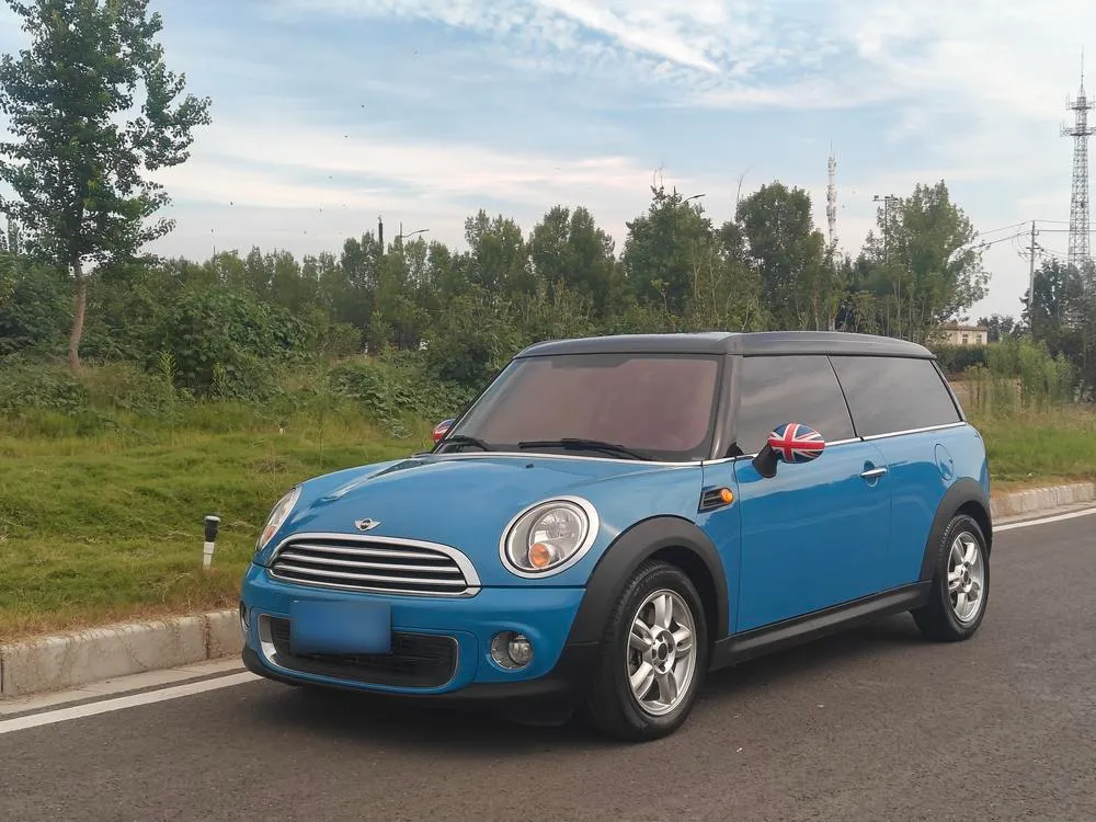 MINI CLUBMAN 1.6L ONE, 2011 — фото 1