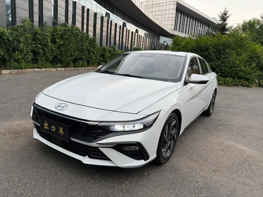 Hyundai Elantra, 2023