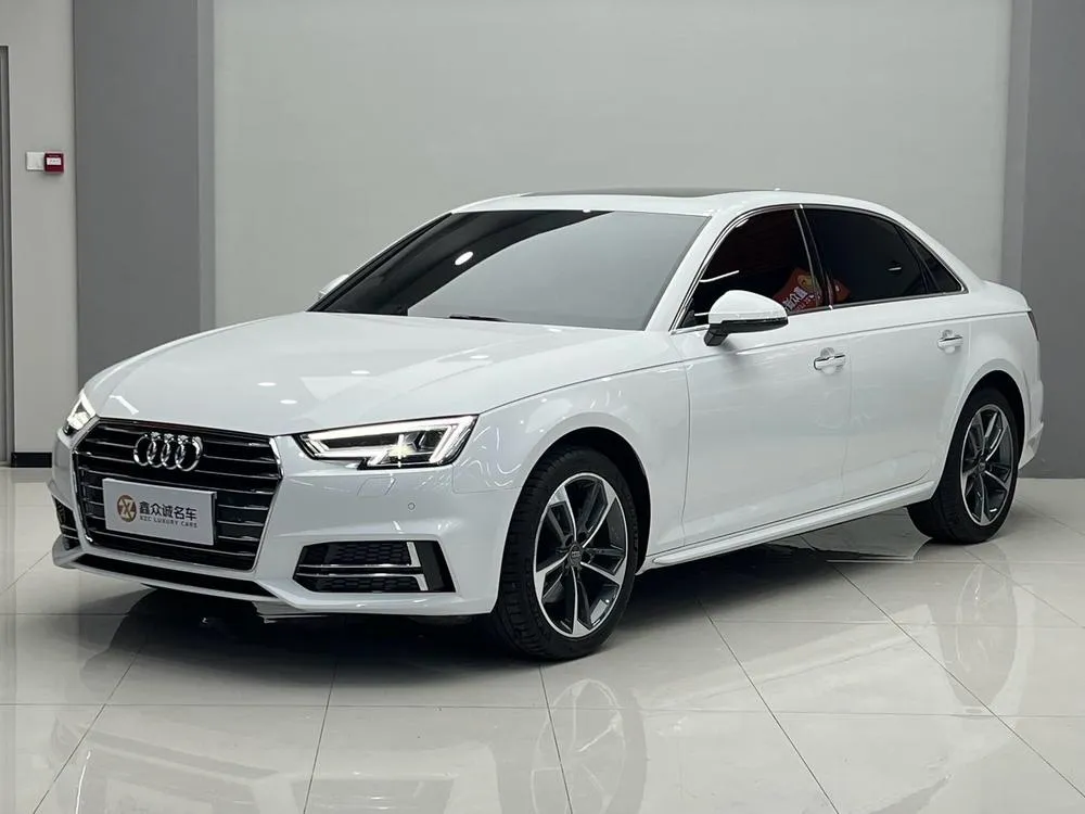 Audi A4L 40 TFSI Version CN6, 2019 — фото 1