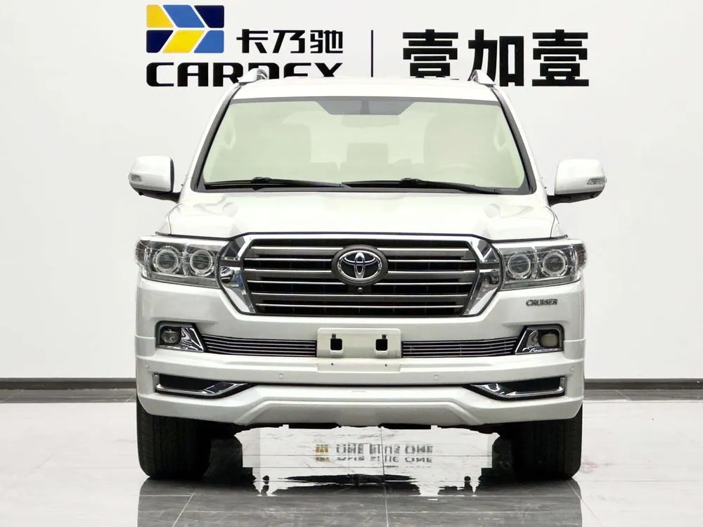 Toyota Land Cruiser (Import) 4.0L Auto 4WD 5 Seater Parallel Import, 2016 — фото 1
