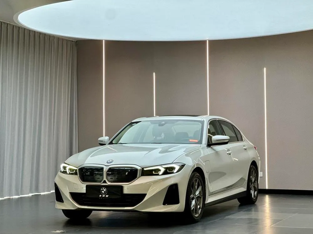 BMW i3 eDrive35L, 2022 — фото 1