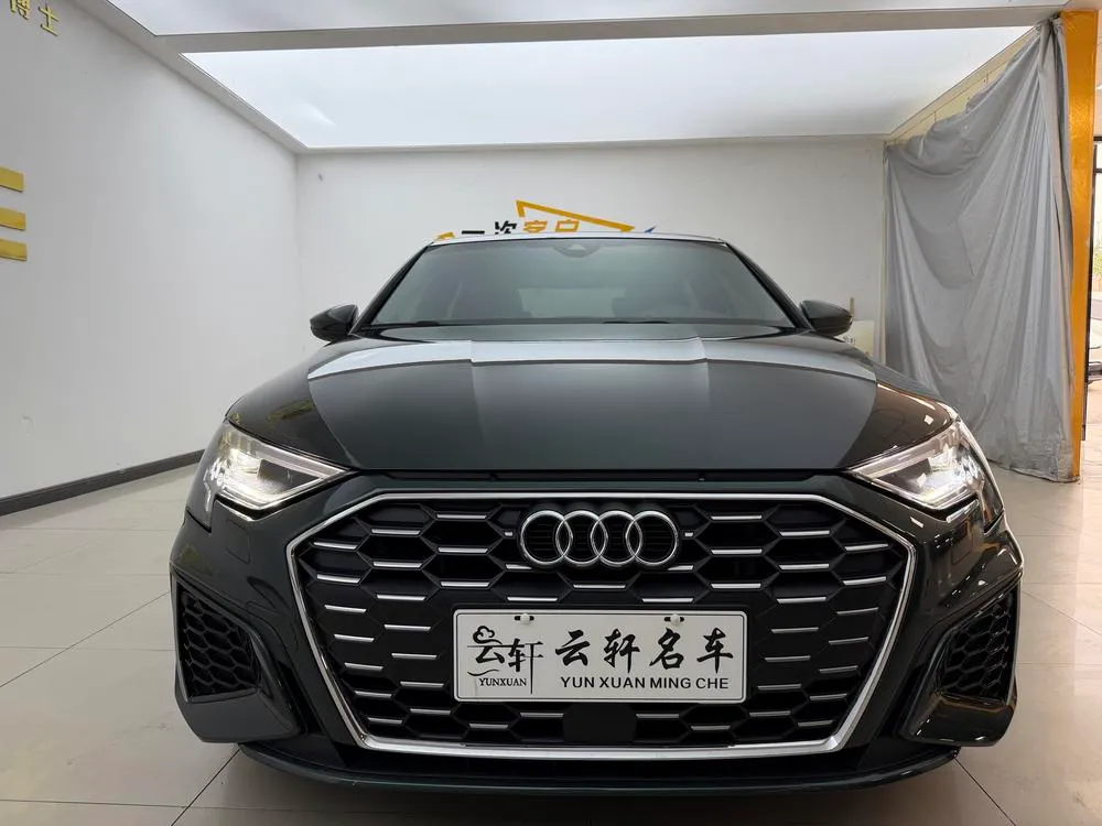 Audi A3 A3L Limousine 35 TFSI Fashion Sport Version, 2024 — фото 1