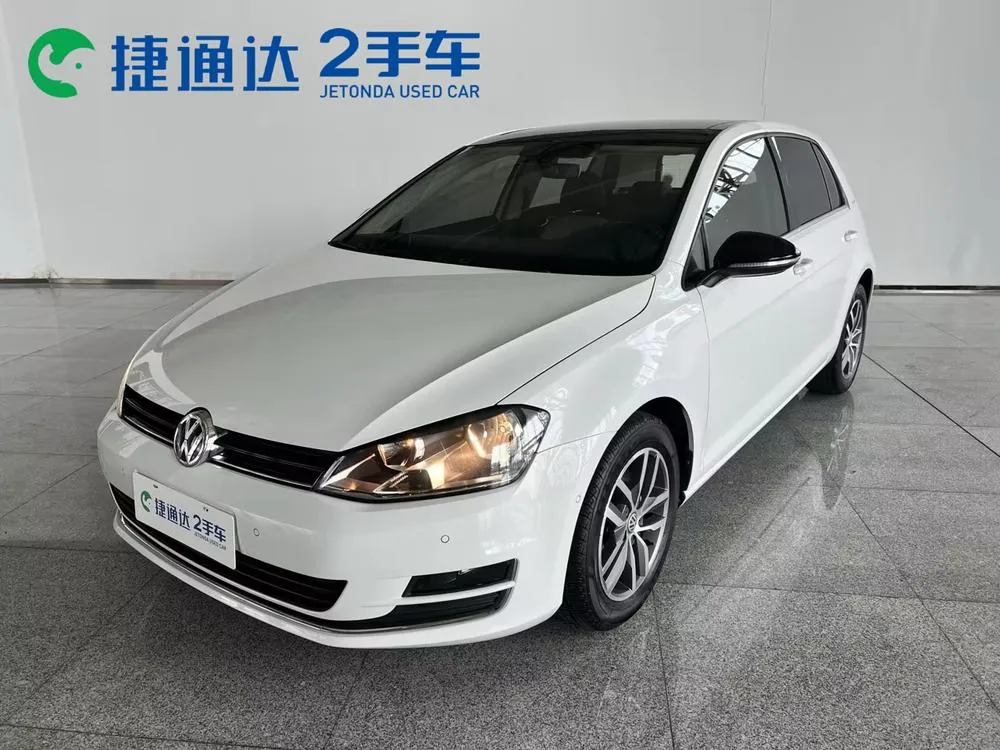 Volkswagen Golf 230TSI Auto Luxury Anniversary Edition, 2017 — фото 1