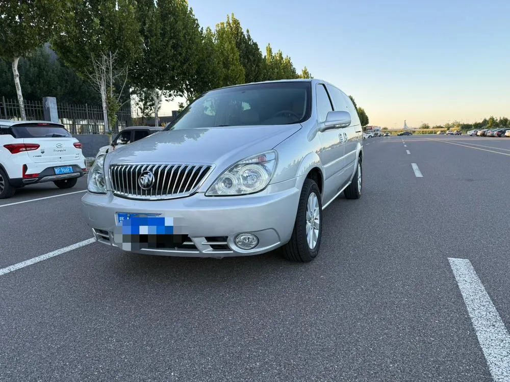 Buick GL8 2.4L Classic Edition, 2014 — фото 1