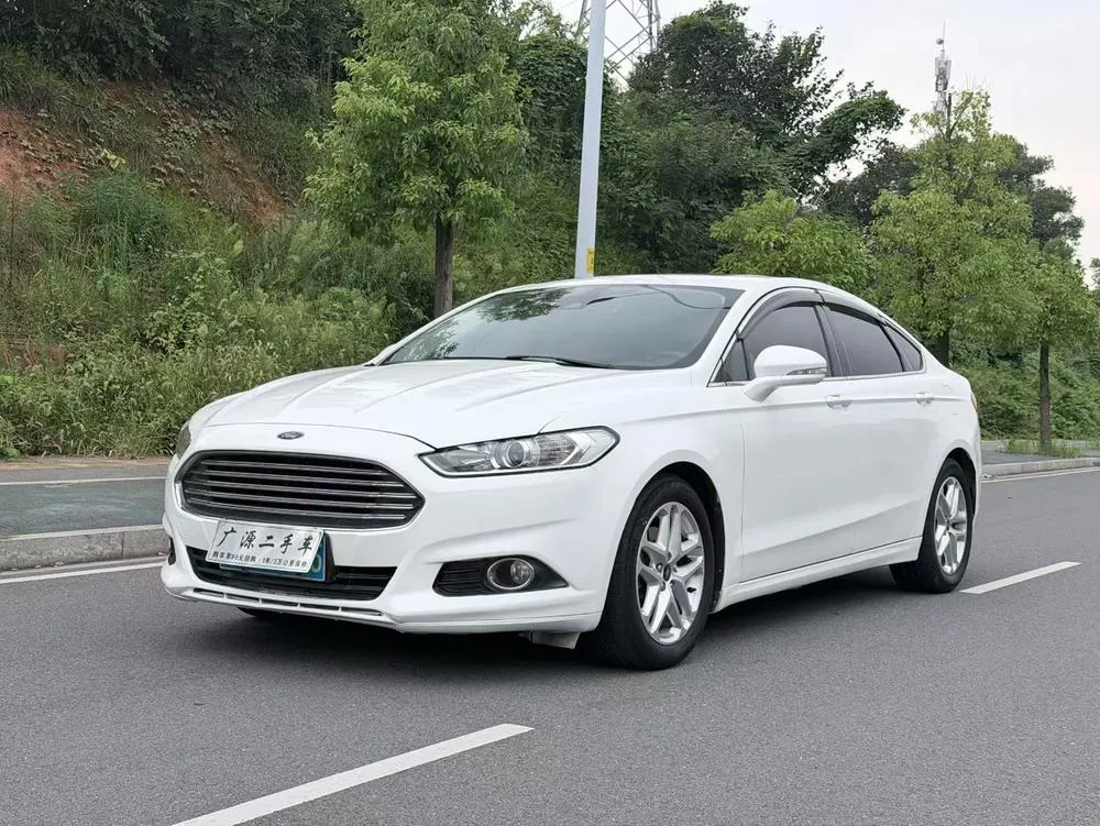 Ford Mondeo 1.5L GTDi180 Fashion Version, 2013 — фото 1