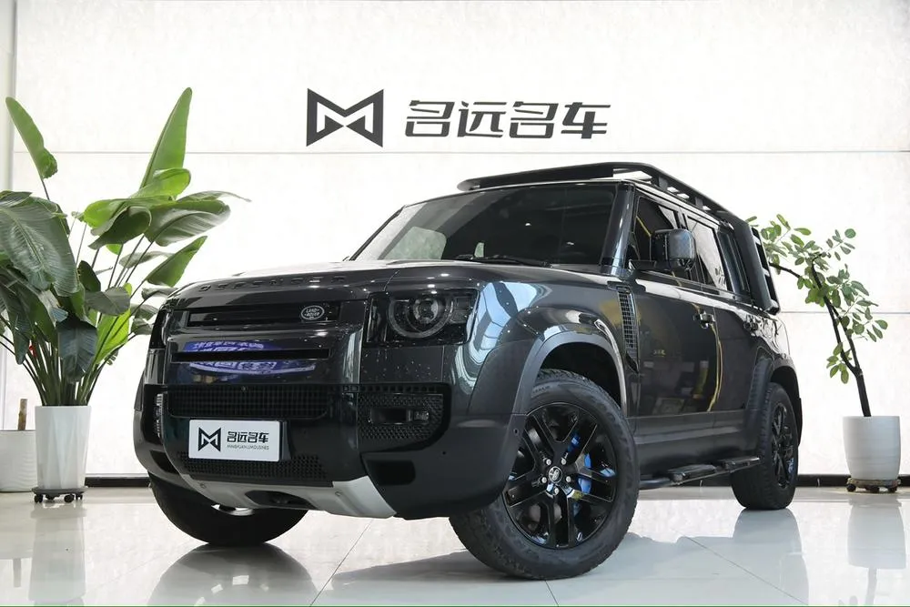 Land Rover Defender, 2024